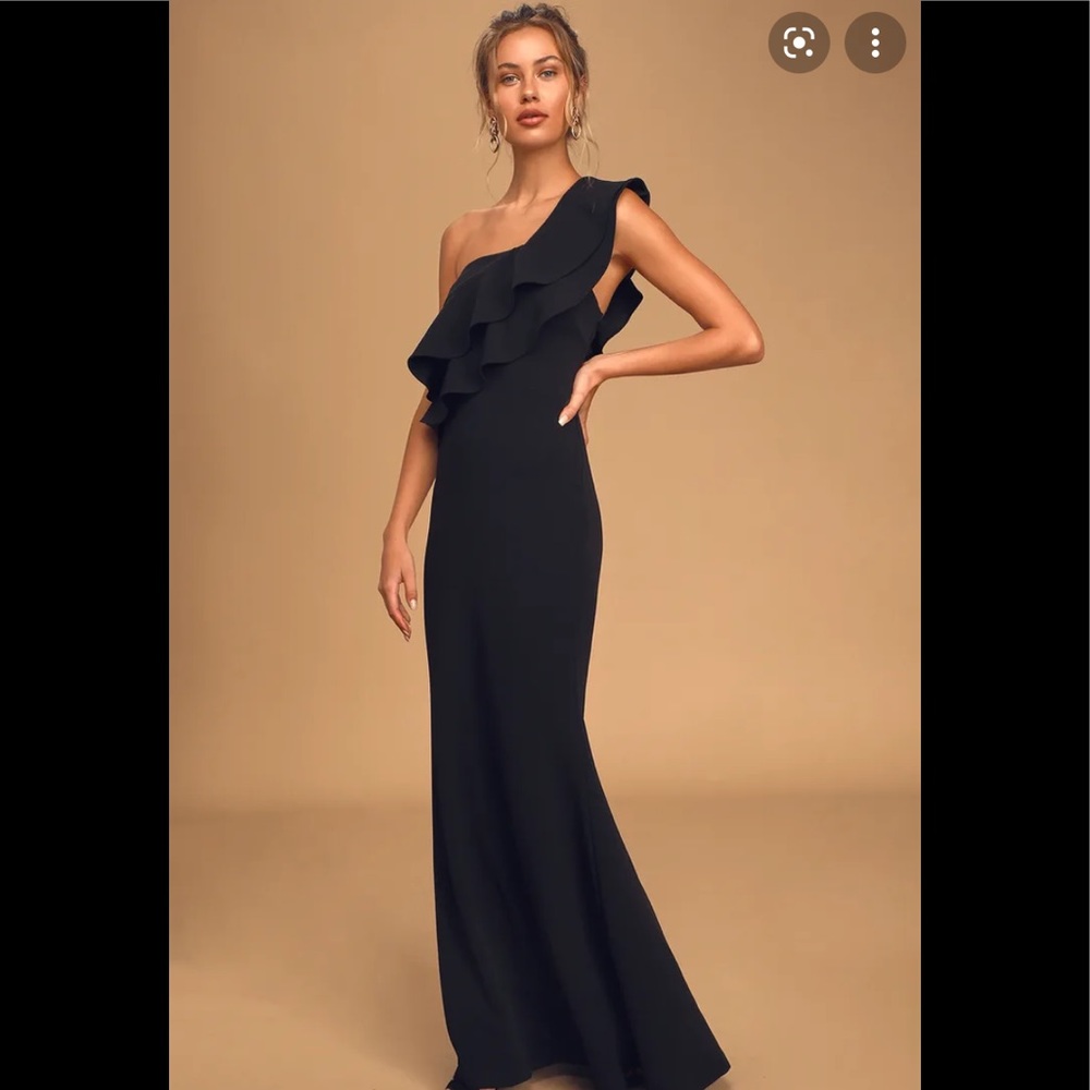 Lulus black ruffled maxi formal dress. NWT.